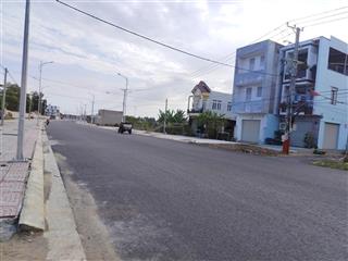 Bán đất mặt tiền hương lộ 2, tam long , hcm