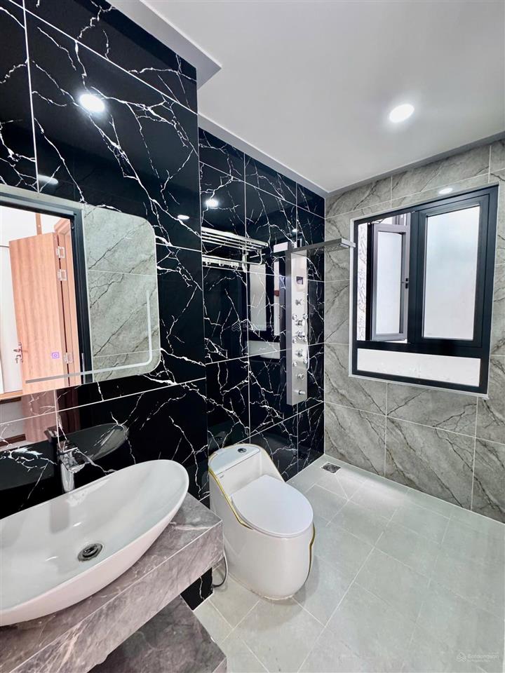 Bán nhà đường mã lò lê văn quớithiết kế hiện đại full nội thất hẻm xe tải