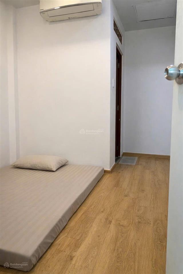 Bán nhà đường chiến lược  hương lộ 2  4 phòng ngủ 5 wc