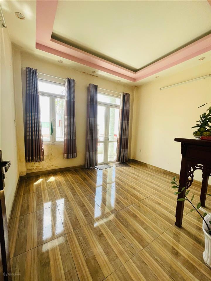 Chính chủ đi úc  bán nhà đường hương lộ 2  1 trệt 3 lầu hẻm xe tải thông