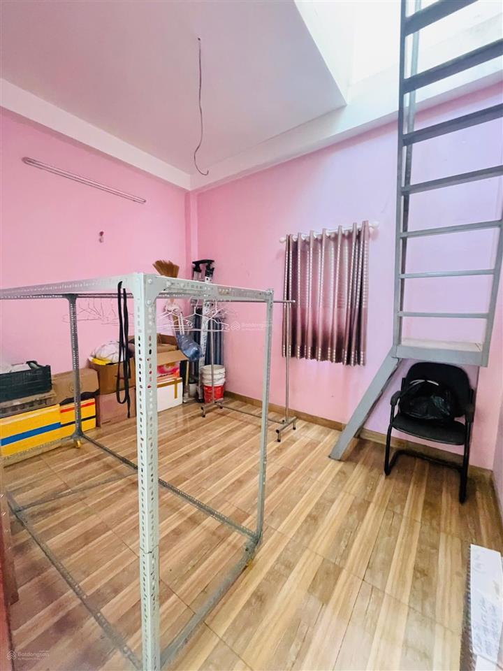 Chính chủ đi úc  bán nhà đường hương lộ 2  1 trệt 3 lầu hẻm xe tải thông
