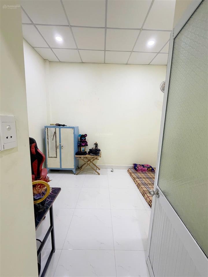 Bán nhà đường trương phước phan tân hòa đông  2 tầng  4x9,5m đúc thật cấp 3