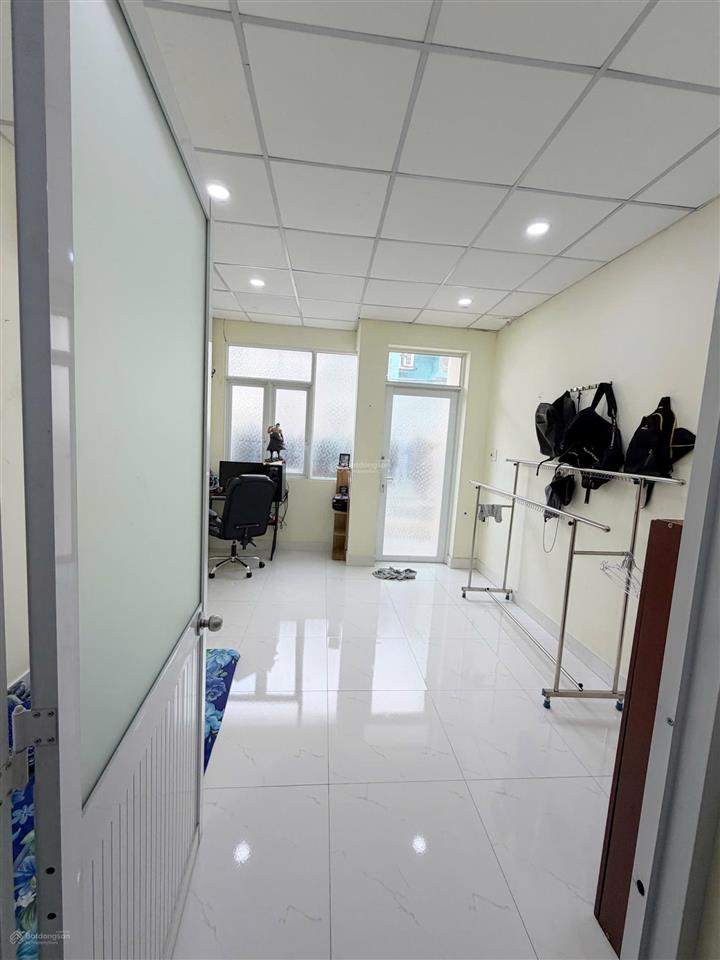 Bán nhà đường trương phước phan tân hòa đông  2 tầng  4x9,5m đúc thật cấp 3