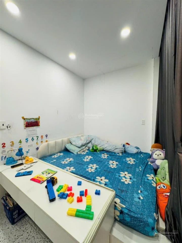 Bán nhà đường mã lò tỉnh lộ 1050m21 lầu sân thượng