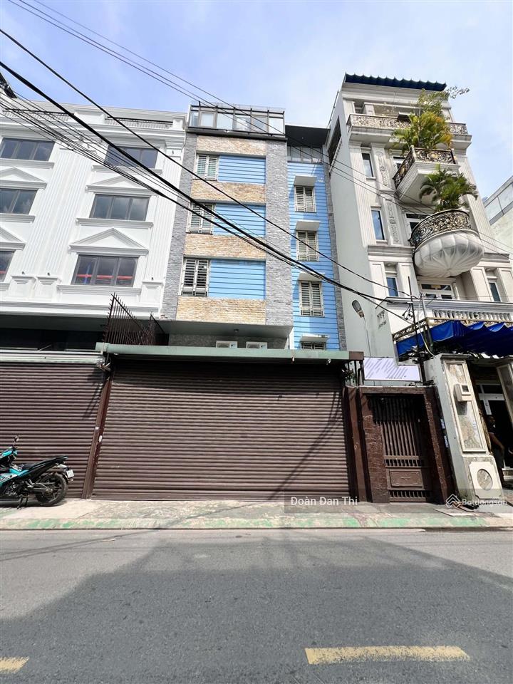 Bán nhà mt đường 30 đỗ nhuận dt 8x18 đúc 6 tấm có thang máy, gía 24.9 tỷ tl