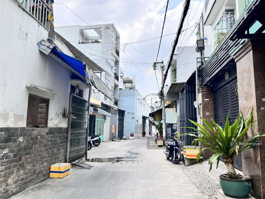 Bán nhà khu chợ vải phú thọ hòa dt 5x19m nở hậu 8.5m (117m2) 9.5 tỷ tl