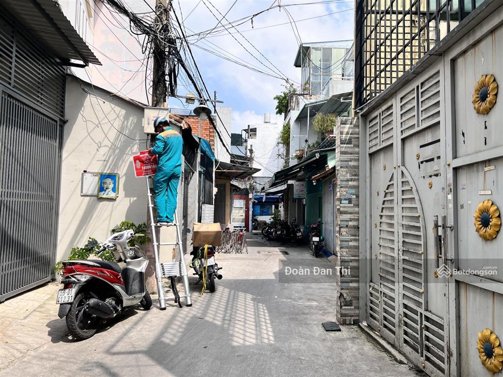 Bán nhà khu chợ vải phú thọ hòa dt 5x19m nở hậu 8.5m (117m2) 9.5 tỷ tl