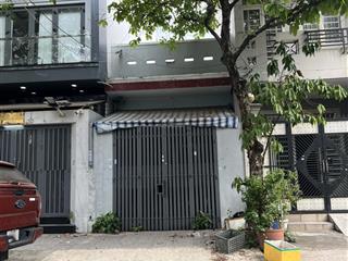 Nhà gía tốt mt họ lêphú thạnh dt 3.9x20m , gía 8.9 tỷ tl chính chủ