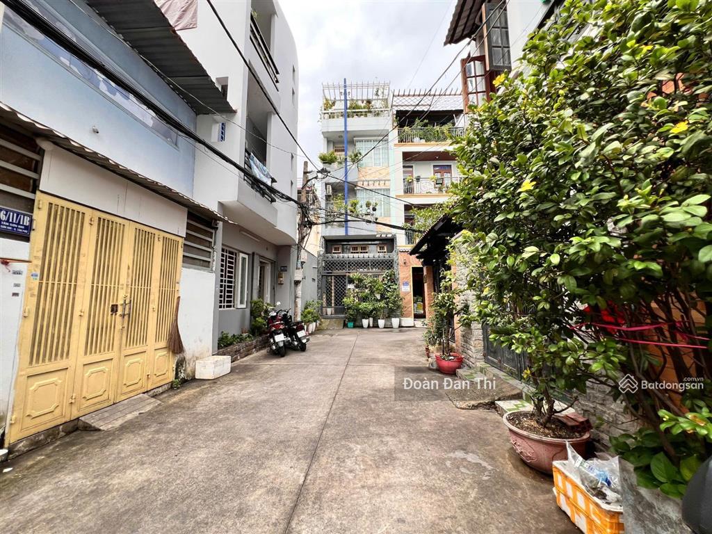 Nhà hẻm xe hơi quận tân phú dt 6x25 vuông, cấp 4 tiện xây, giá 13.8 tỷ tl