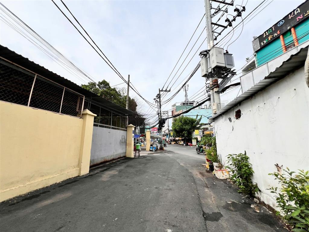 Bán xưởng ngay mt mã lò dt 995m2 full thổ, giá tốt 50 tỷ tl