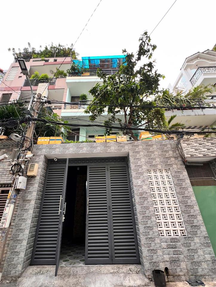 Nhà hxh thoại ngọc hầu dt 5.3x17m 3 lầu, giá 10.4 tỷ tl
