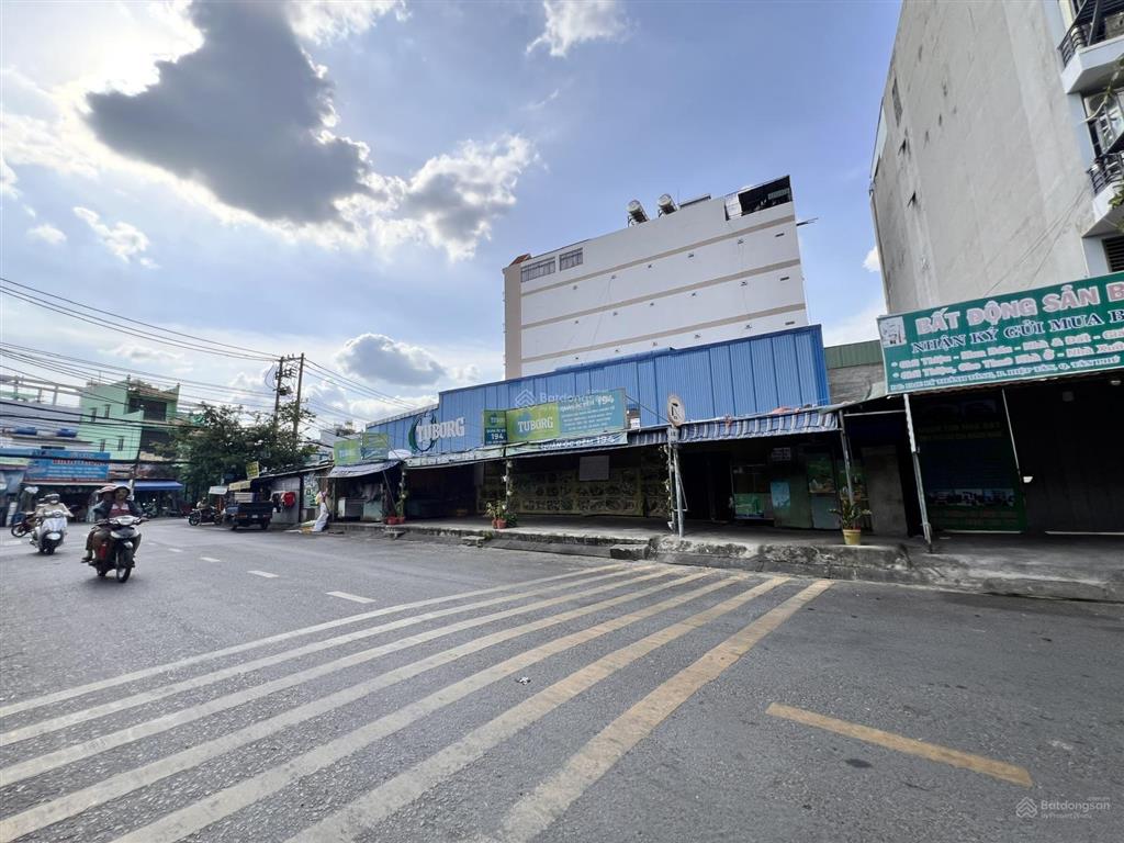 Nhà mặt tiền lý thánh tông  đường 16m dt 5x28m nhà cấp 4, giá 13 tỷ