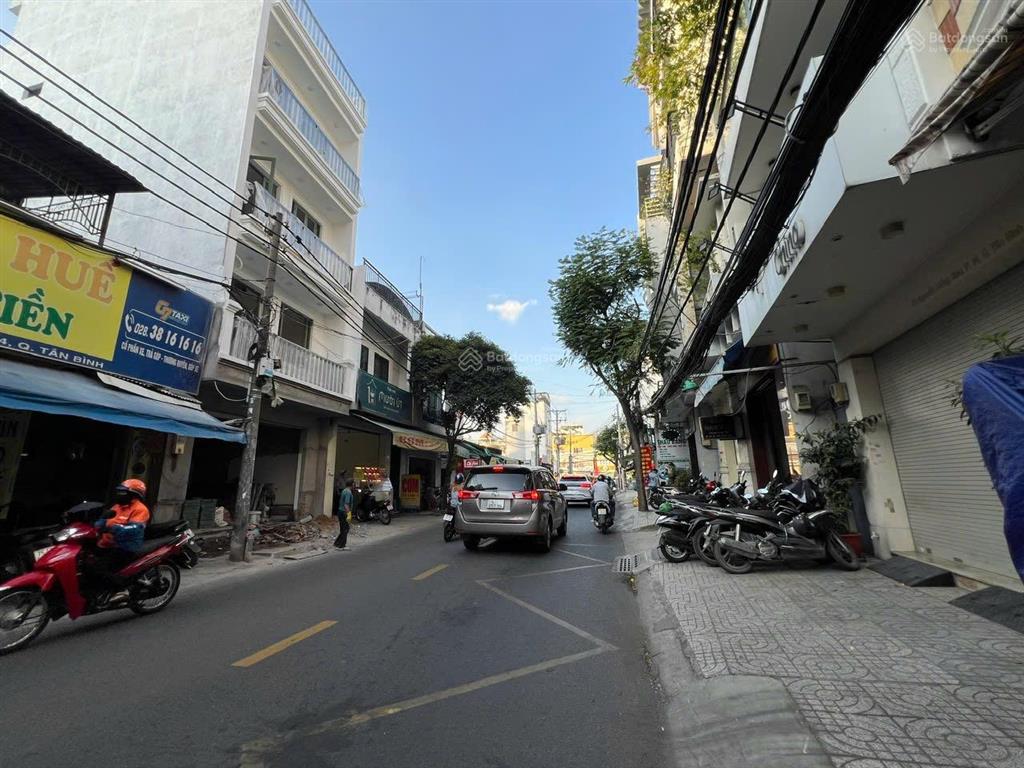 Góc 2mt nguyễn hồng đào dt 4x15.1m nhà 3.5 tấm, giá 15 tỷ
