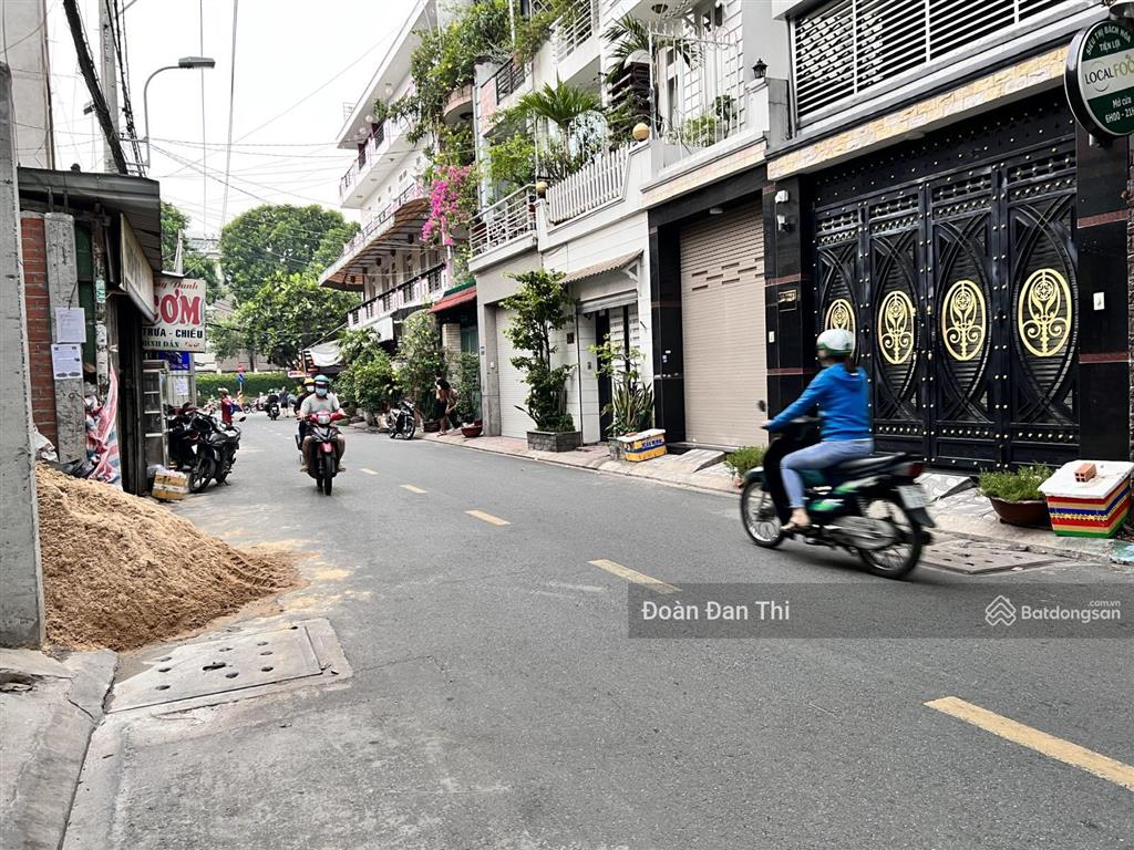 Mặt tiền kinh doanh thông bờ bao tân thắng dt 8x18m đúc 6 tấm, giá 23.5 tỷ tl