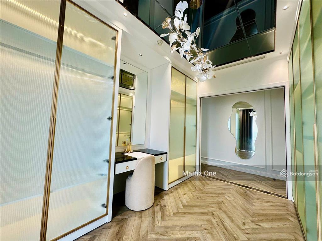Cho thuê căn hộ 3 phòng ngủ, 2wc, nội thất cao cấp tại the matrix one, giá 27 triệu
