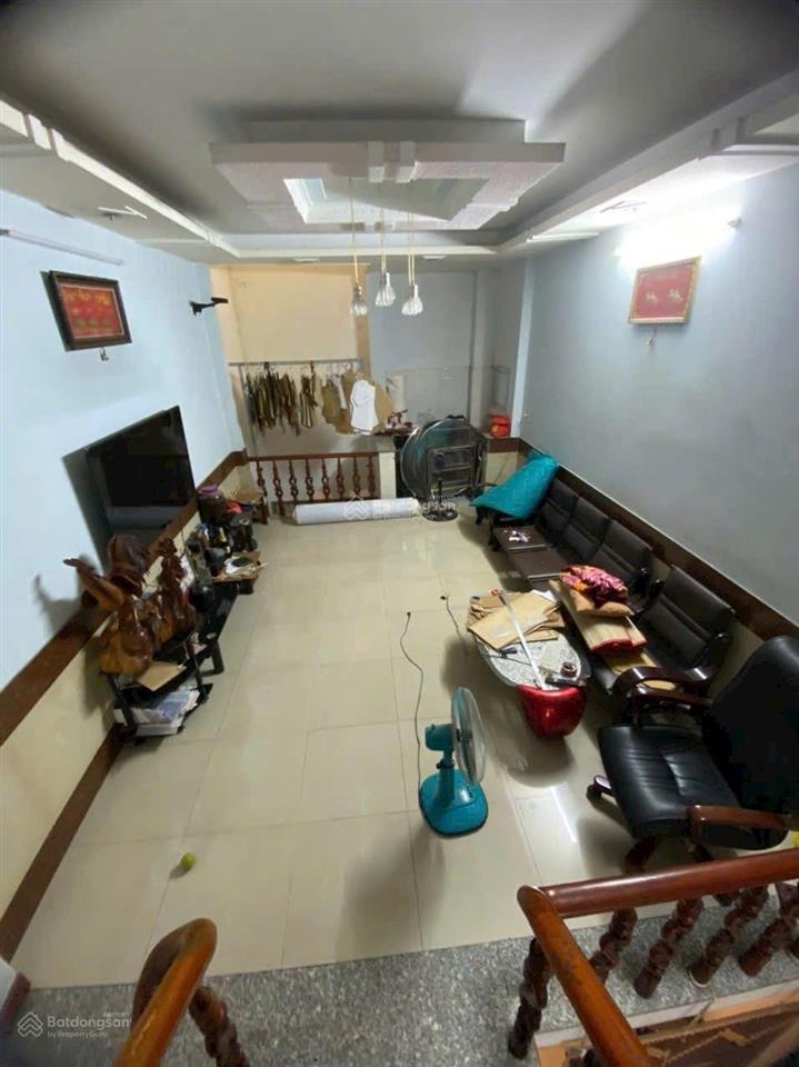 Bán nhà 3,5 tấm mặt tiền đường trung mỹ tây 9
