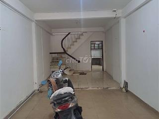 nhà cho thuê ngyên căn p4q8 đường tam danh