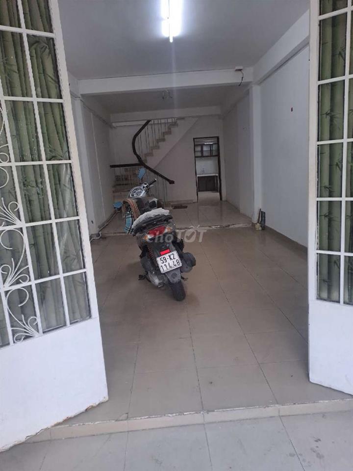 nhà cho thuê ngyên căn p4q8 đường tam danh