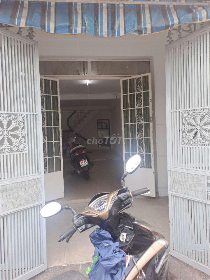 nhà cho thuê ngyên căn p4q8 đường tam danh