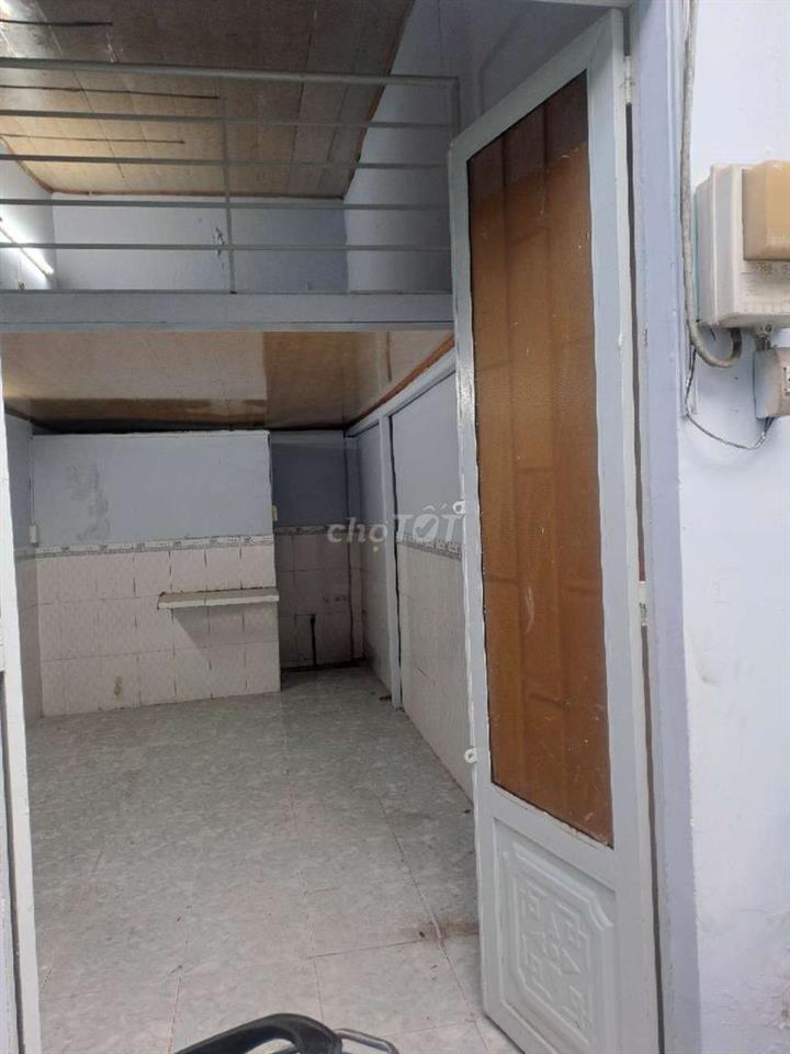 nhà cho thuê ngyên căn p3q8