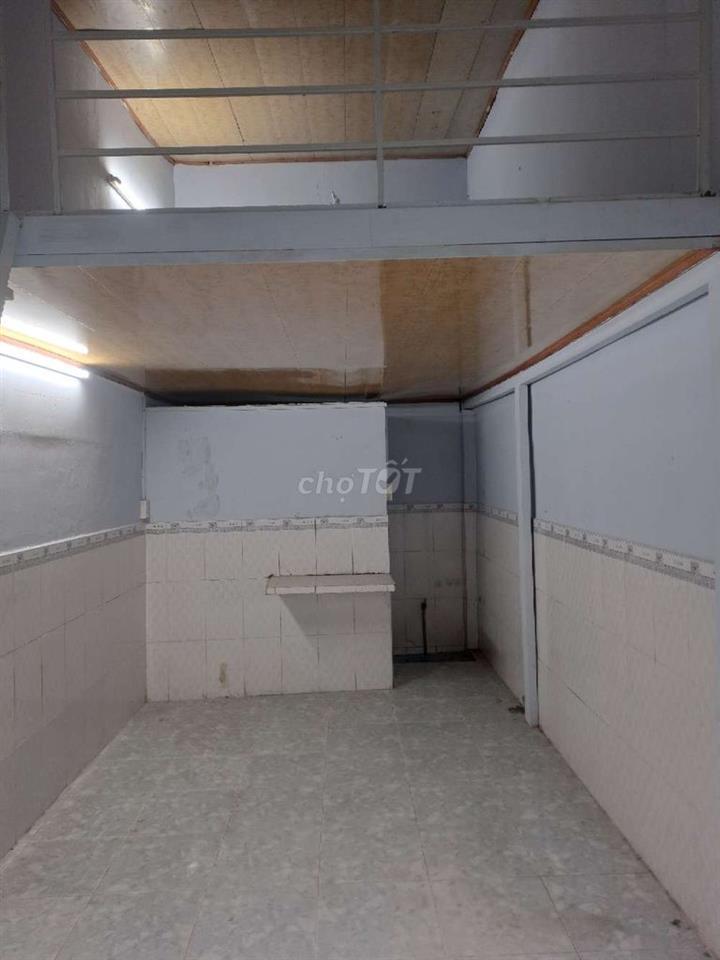 nhà cho thuê ngyên căn p3q8