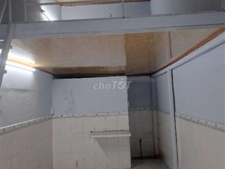 nhà cho thuê ngyên căn p3q8