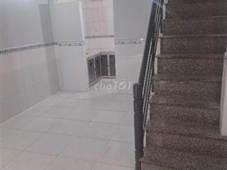 nha cho thuê ngyên căn phường chánh hưng 