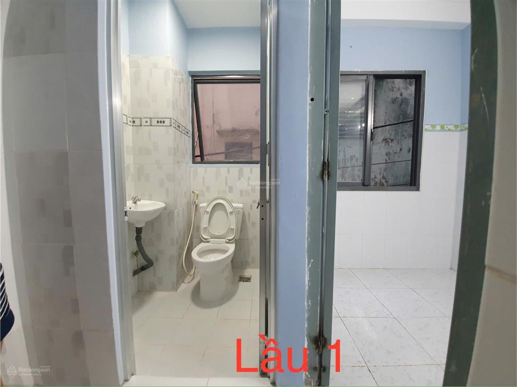 Nguyên căn q.tân bình, 1 trệt, 4 lầu, 3 wc