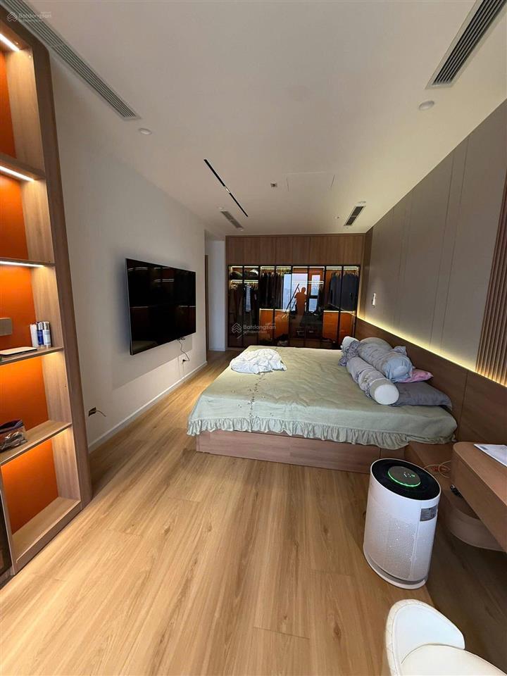 Cần bán gấp giảm chào 1 tỷ cho căn hộ 151m² tòa vimeco ct1 nguyễn chánh, yên hòa, hn