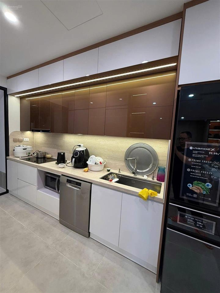 Cần bán gấp giảm chào 1 tỷ cho căn hộ 151m² tòa vimeco ct1 nguyễn chánh, yên hòa, hn
