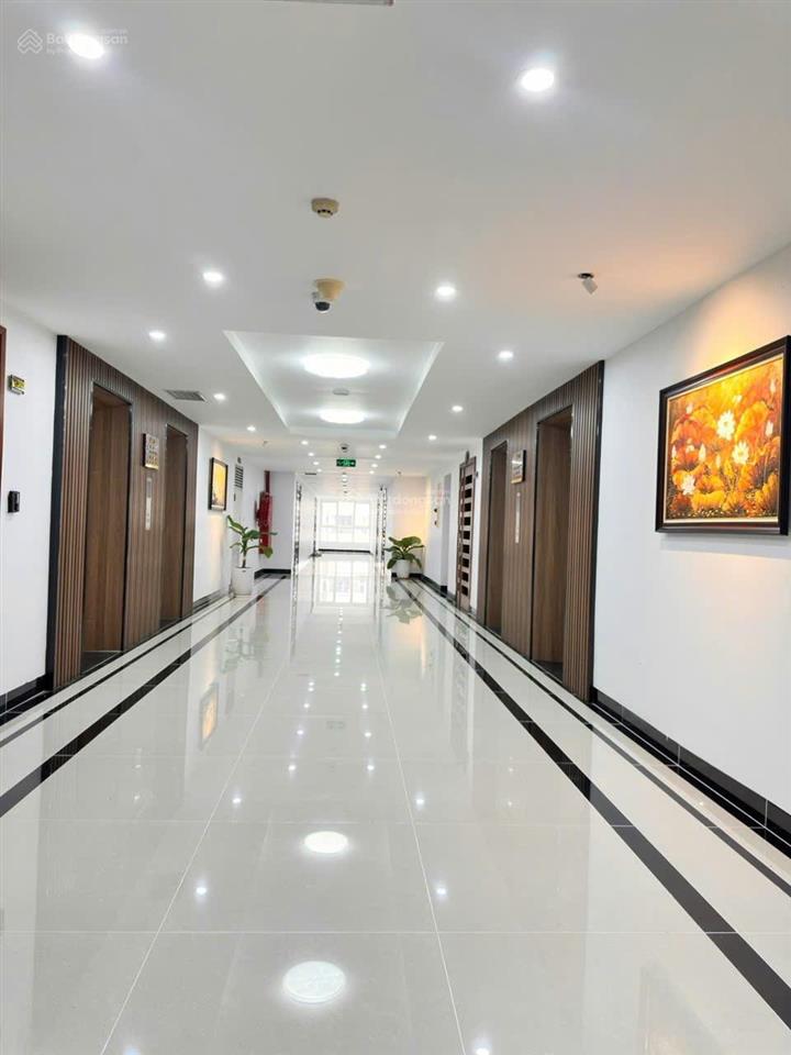 Cần bán gấp giảm chào 1 tỷ cho căn hộ 151m2 toà vimeco ct1 nguyễn chánh, yên hoà, hn