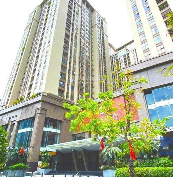 Cho thuê căn hộ chung cư home city,diện tích 100m tke 3 ngủ 2wc full ntgiá 17tr/th. 0989 162 ***