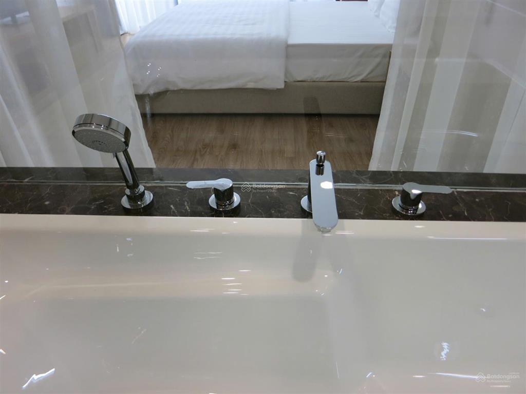 Bán căn hộ cao cấp dolphin plaza 128m2, 2 ngủ, 3 wc, tầng 21, full nội thất, giá 10, 4 tỷ