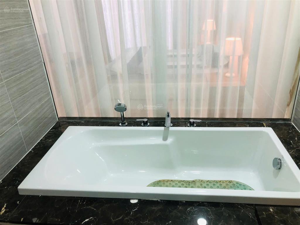 Bán căn hộ cao cấp dolphin plaza 128m2, 2 ngủ, 3 wc, tầng 21, full nội thất, giá 10, 4 tỷ