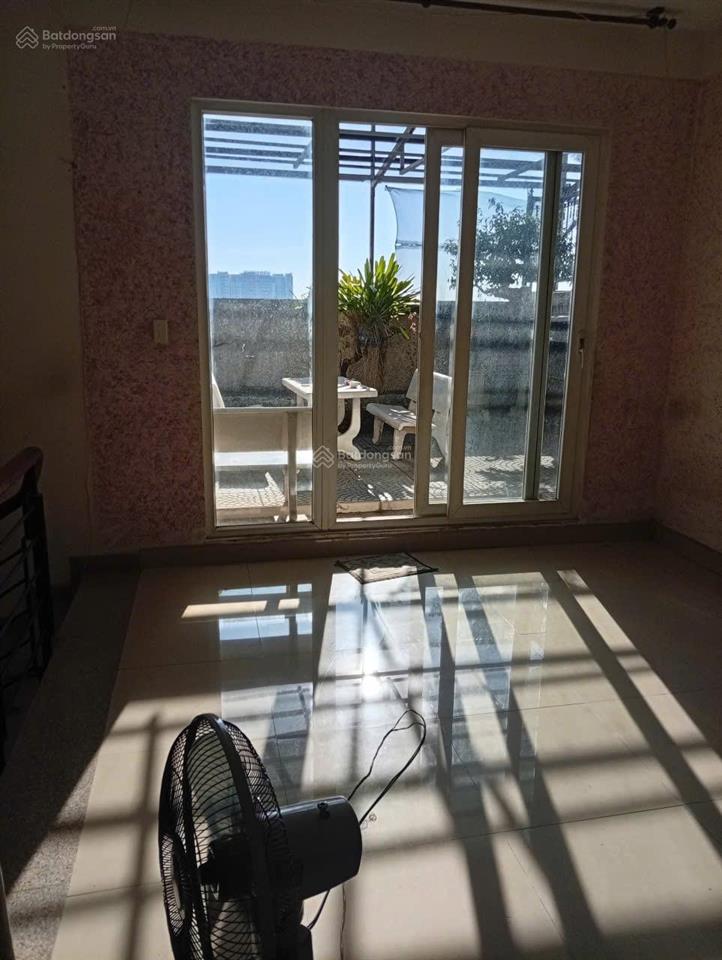 Mình cần bán lại căn penthouse thủ thiêm star 240m2 sàn giá mình bán 7.8 tỷ