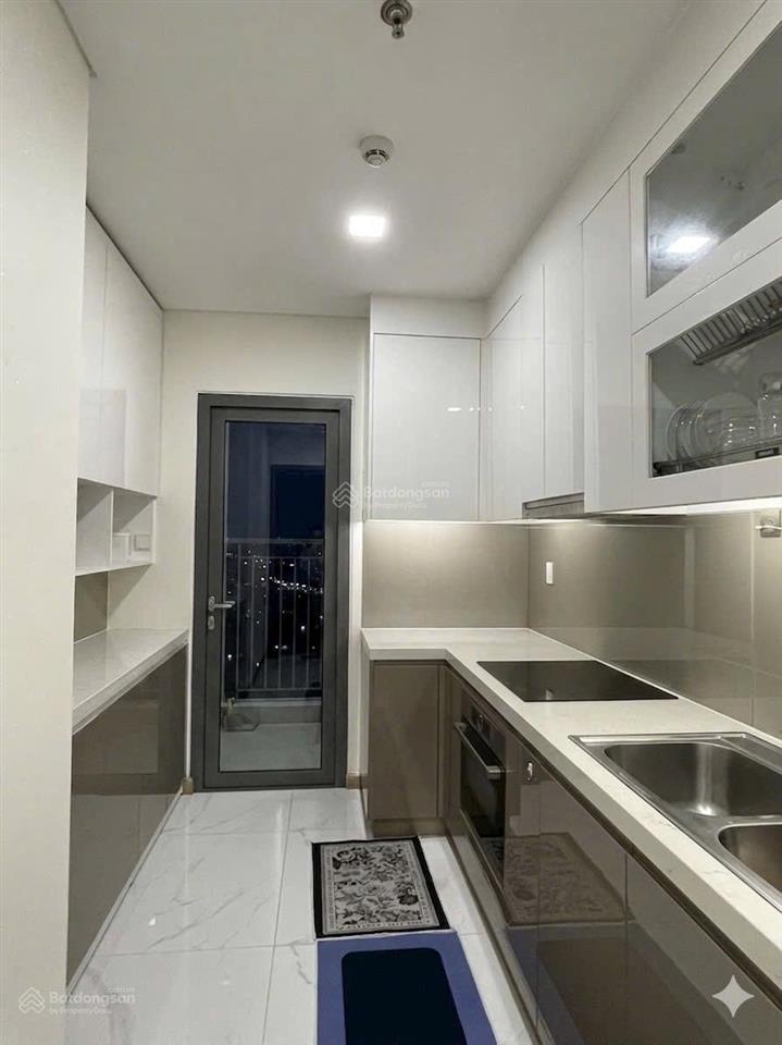 Mình cần cho thuê căn hộ l81, diện tích 133m², 3pn, căn góc view sông đẹp
