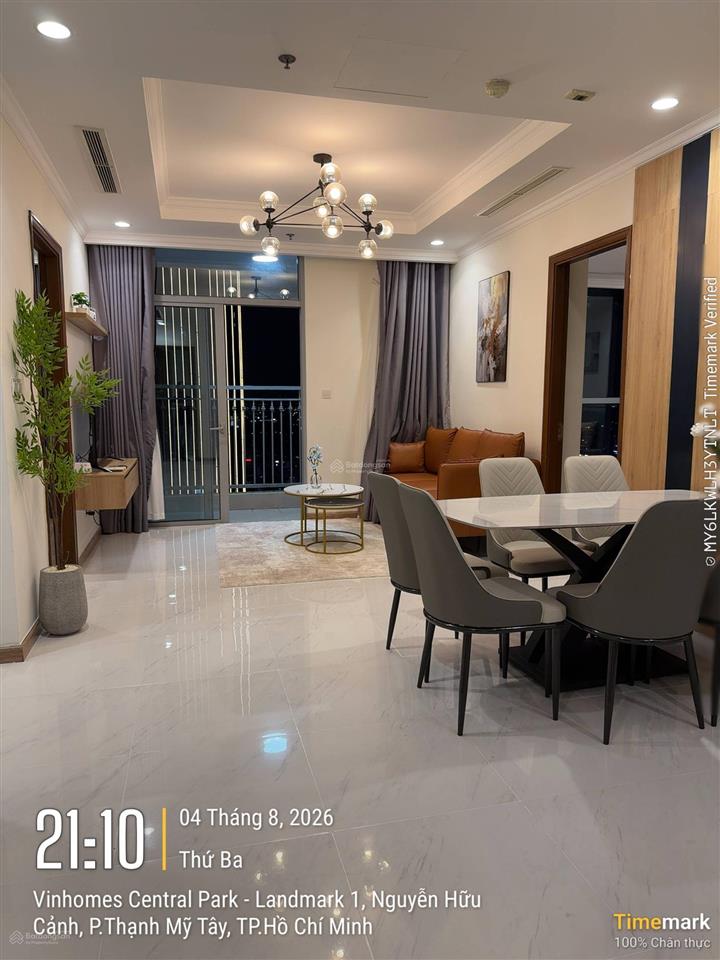 Cho thuê căn landmark1x.09, vị trí tầng đẹp, view landmark 81 thoáng và rất đẹp về đêm
