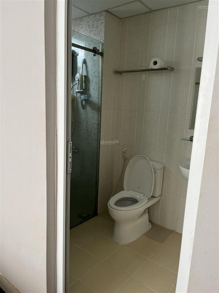 Chính chủ cho thuê căn góc thủ thiêm star 80m2 2pn 2wc. giá 10 triệu