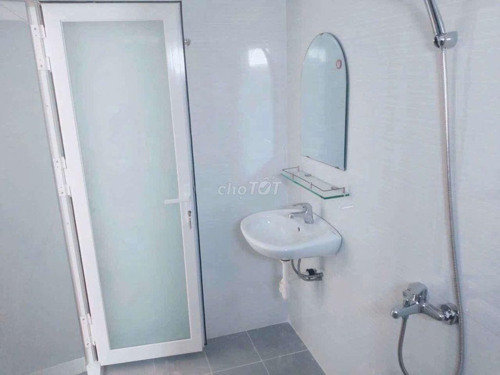 CHO THỦE PHÒNG TRỌ- Ở GHÉP SV GẦN ỦH HUFLIT BK HCE SP SGU