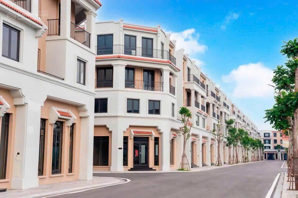 Bán liền kề 104m2 đông nam, giá 14 tỷ vinhomes đan phượng