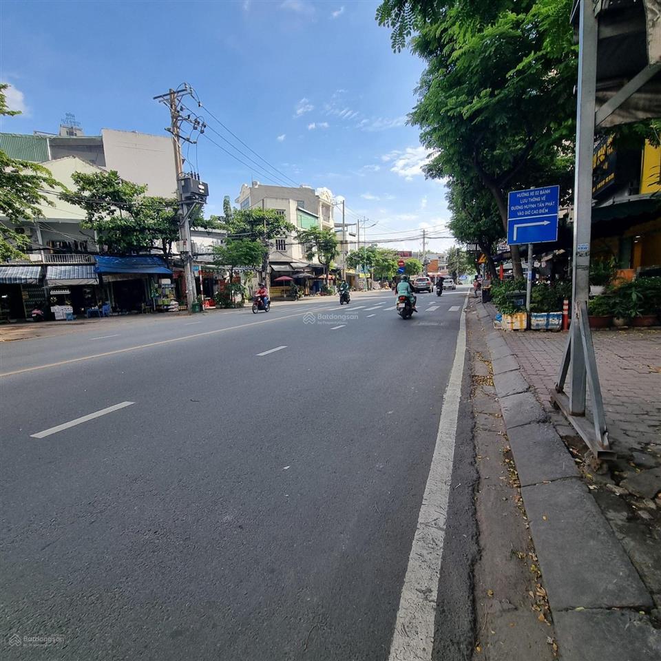 Bán nhà 11 x 20m đường nguyễn thị xiếu. p tân thuận tây . q7 sát bên đại học tài chính marketing