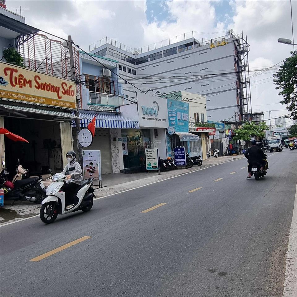 Bán tòa nhà 40 phòng thu nhập 130tr/tháng. đường lý phục man, p. bình thuận, q7