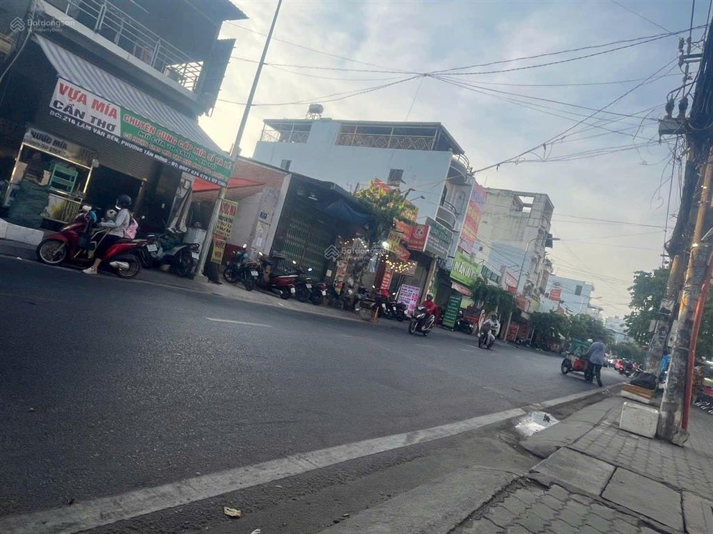Nhà nguyên căn mặt tiền lý phục man .p bình thuận.q7