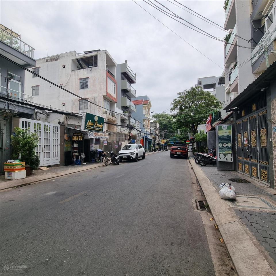 Đất 8.4 x 25m sát ngã tư cầu phú mỹ . phường phú thuận .q7