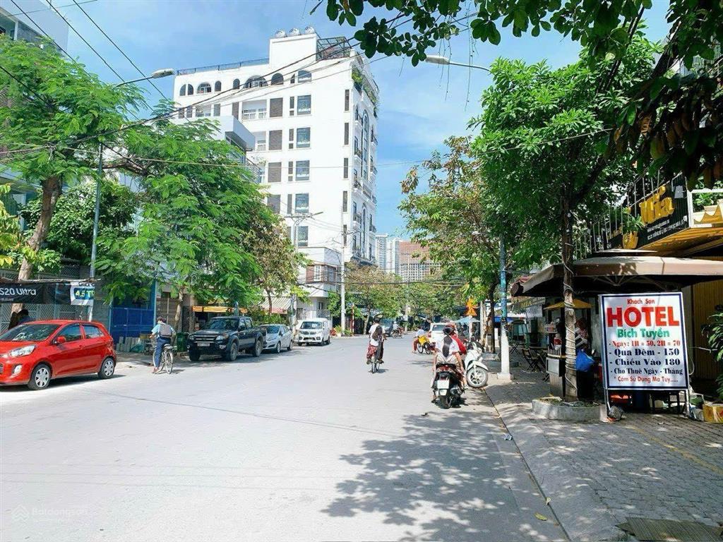 Bán nhà 7 tầng (6 x 27m) mặt tiền kinh doanh lý phục man, bình thuận, q7