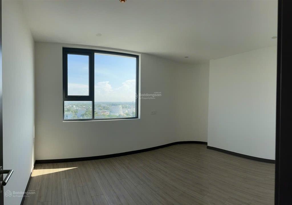 Cho thuê căn góc 2pn, 80m2, 7,5tr  csky view