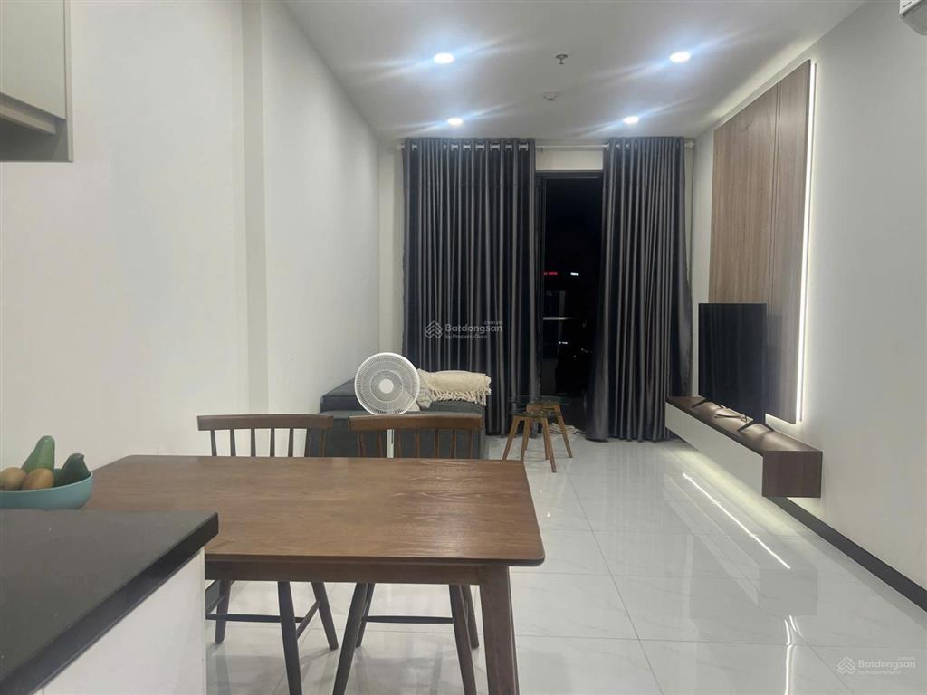 Cho thuê 2pn full nt, giá thuê 10tr, chung cư cskyview