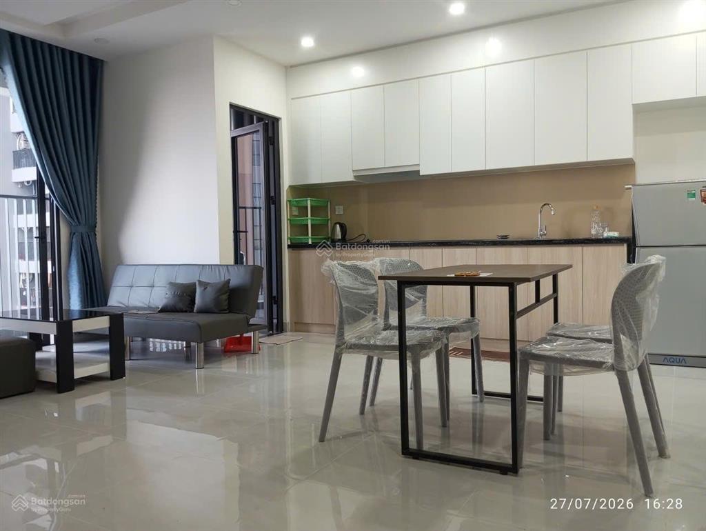 Cho thuê 2pn, 8,5tr, full nội thất đẹp, giá hời a&t sky garden