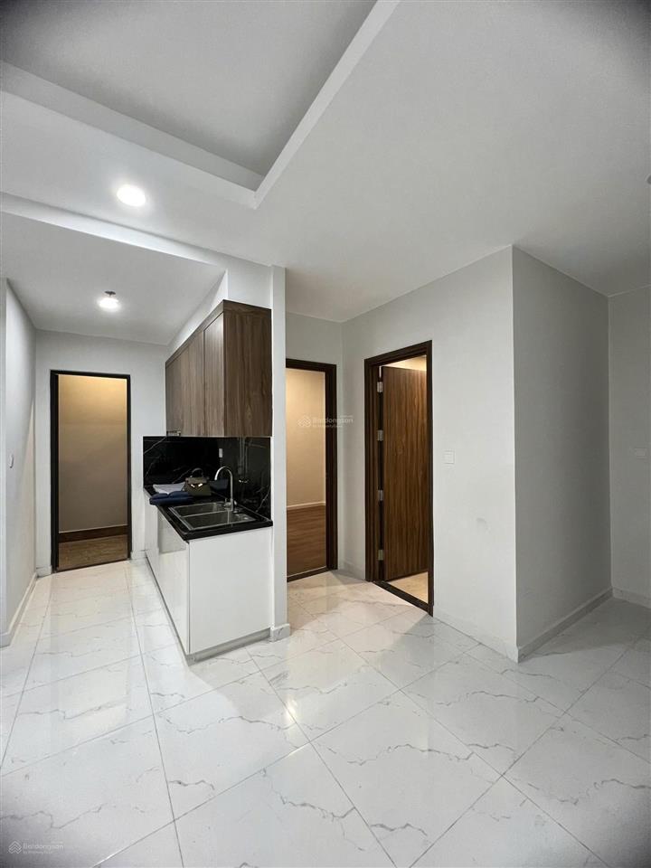 Bán lỗ căn 2pn có ban công  opal skyline
