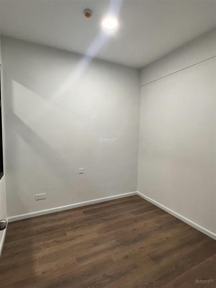 Bán lỗ căn 2pn có ban công  opal skyline